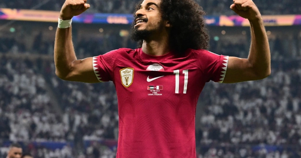 Giúp Qatar bảo vệ thành công chức vô địch Asian Cup, Akram Afif nhận “mưa lời khen”