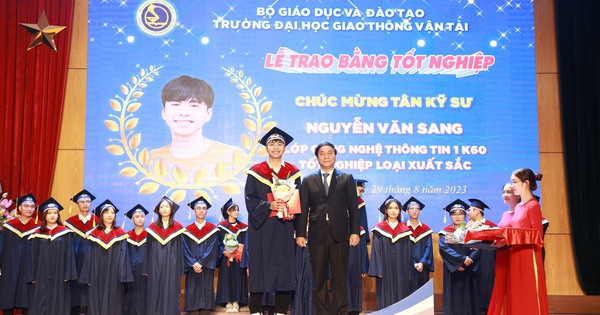 Thủ khoa Trường ĐH Giao thông Vận tải: Không hối hận khi học ngành “hot” nhất hiện nay