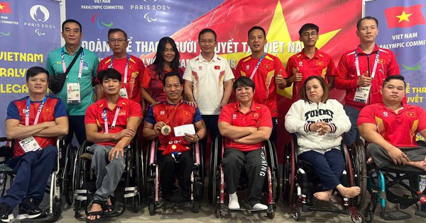 Cử tạ Paralympic 2024: Giành HCĐ, Lê Văn Công được thưởng bao nhiêu tiền?